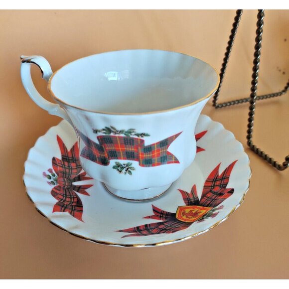 Royal Albert Footed Montrose Shape Teacup And Saucer Tartan Series - Picture 12 of 13